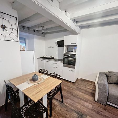 Appartement Au Centre-Ville Chaumont  Exterior foto